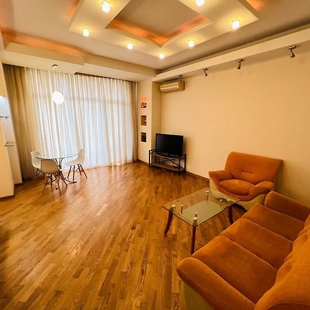 Four Seasons Apartment By Baku Housing Zewnętrze zdjęcie