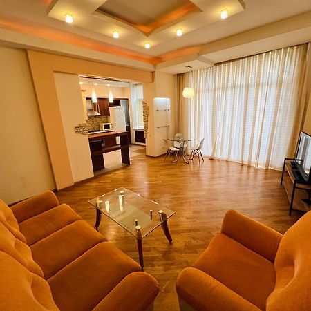 Four Seasons Apartment By Baku Housing Zewnętrze zdjęcie