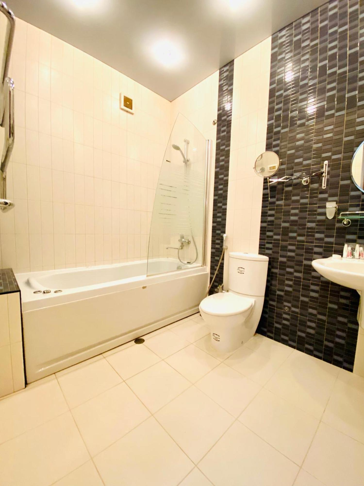 Four Seasons Apartment By Baku Housing Zewnętrze zdjęcie